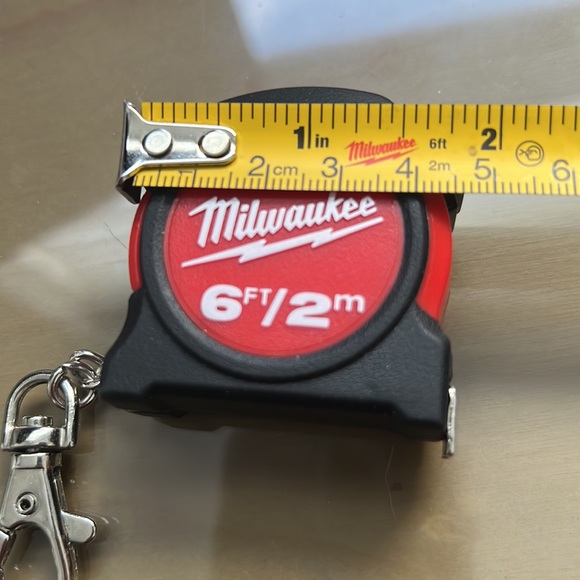 Milwaukee Measure Keychain Tape 6 Feets, 2m - Picture 5 of 7
